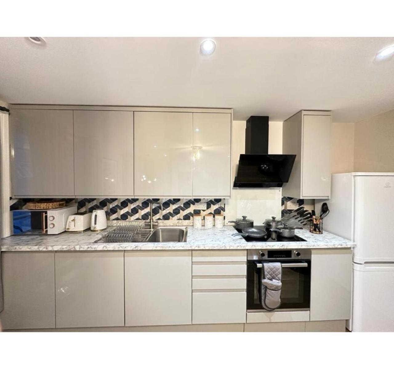 شقة F3- Gorgeous 1 Bed Flat Near Edgware Road Station لندن المظهر الخارجي الصورة